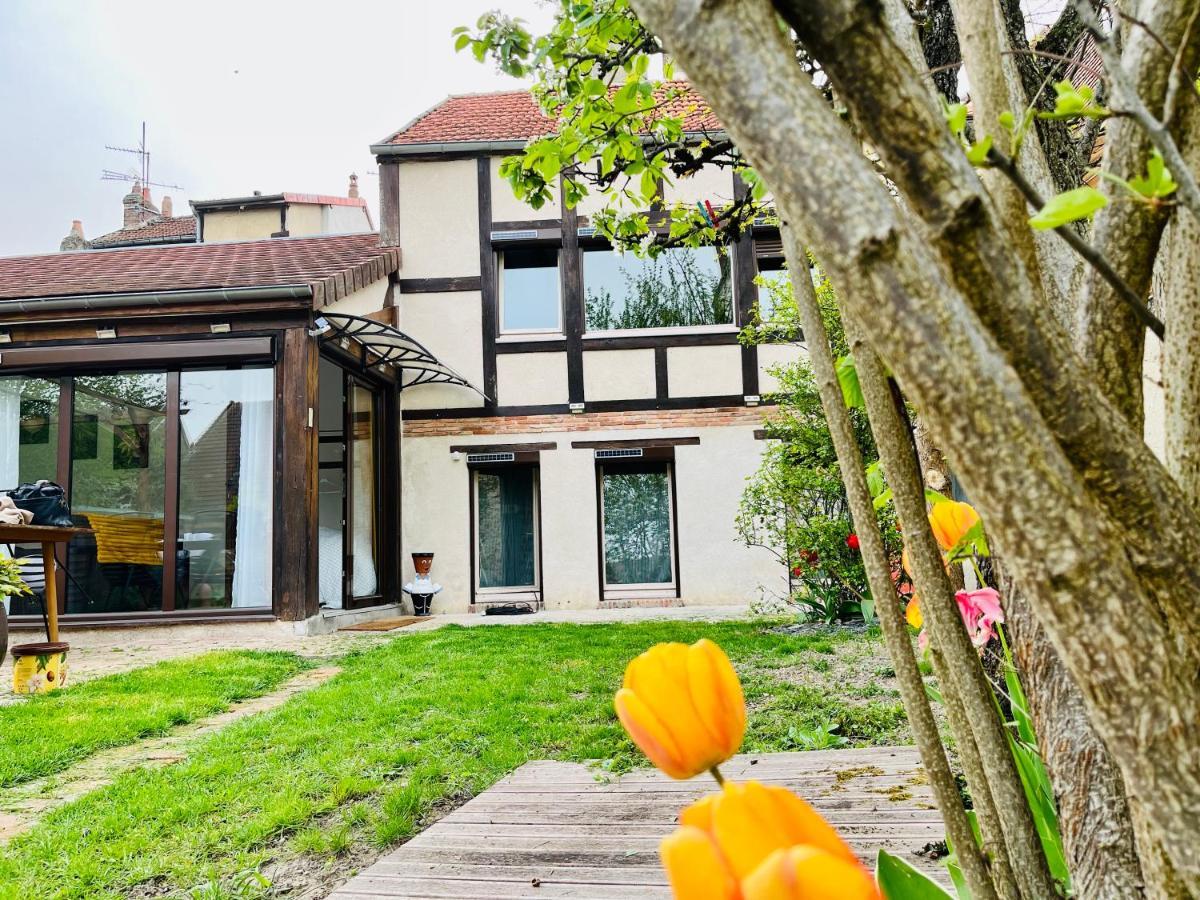 Au petit Jardin Sézannais Villa Sézanne Esterno foto